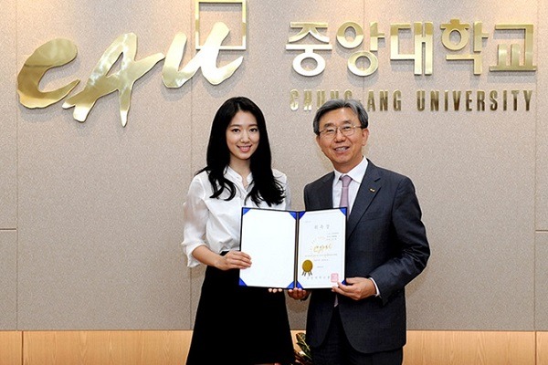 Du học sinh khi tham gia bất kỳ trường đại học ở Hàn Quốc đều có cơ học nhận được học bổng